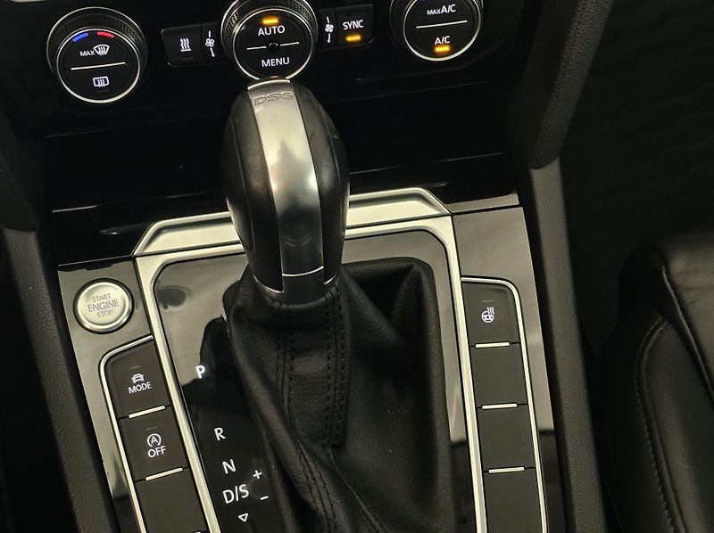 Volkswagen Passat (2019) R-Line 4M  - fotka 23 z 23