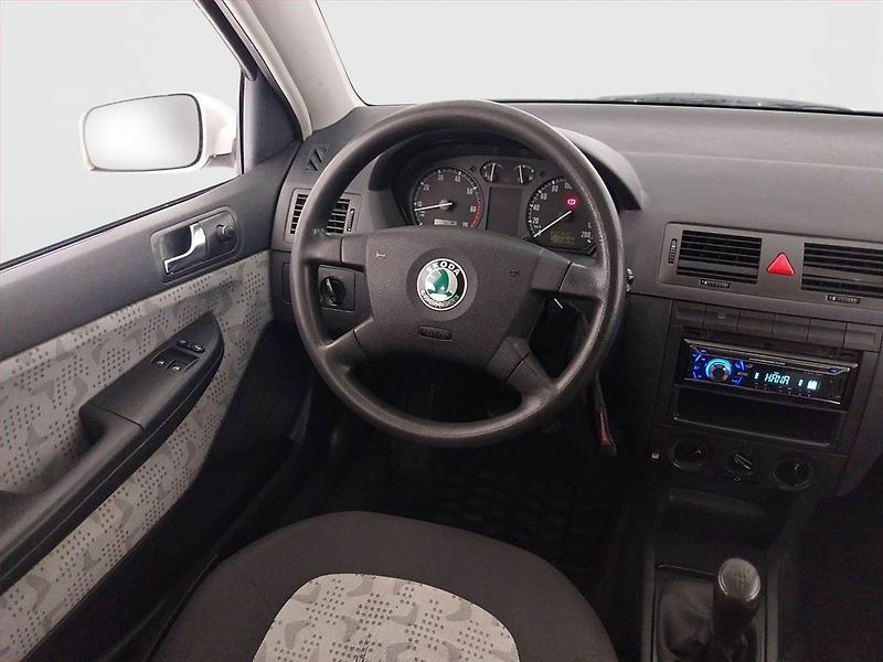 Škoda Fabia (2003) 1.4 16V, Serv.kniha, nová STK - fotka 7 z 16