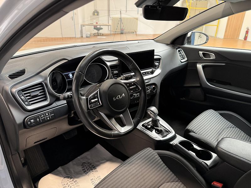 Kia Ceed 1.5 T-GDI 118kW Top SW DCT - fotka 5 z 12