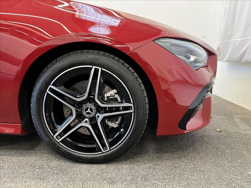 Mercedes-Benz CLA 200d Shooting Brake AMG Style - fotka 22 z 22