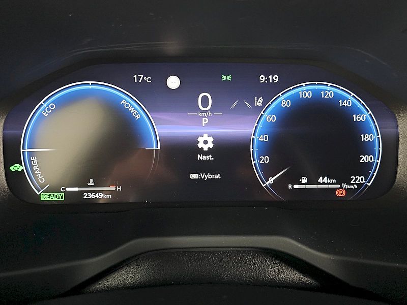 Toyota RAV4 (2025) 2.5HEV 222k 4X4 GR SPORT - fotka 14 z 34