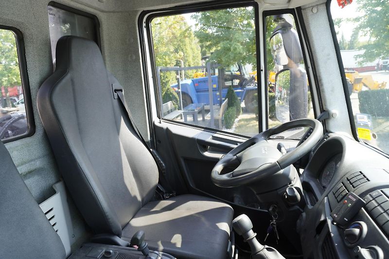 Iveco Eurocargo (2014) 160 E22K tipper / 60 tho. km!! - fotka 14 z 15