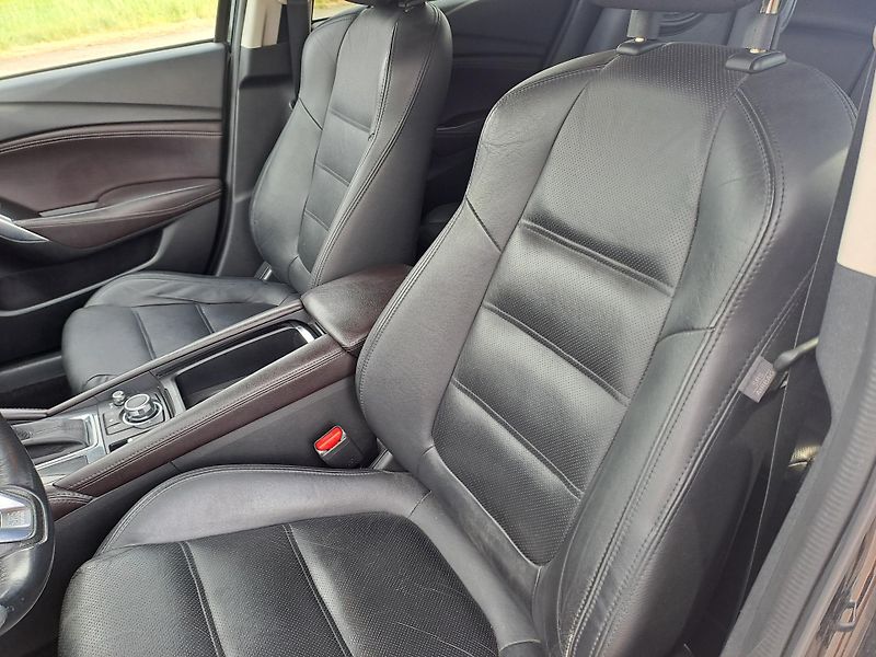 Mazda 6 (2016) 2.2 4x4 SKYACTIV 129 KW - fotka 11 z 31