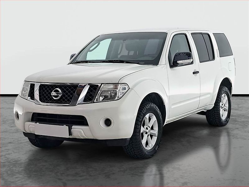 Nissan Pathfinder (2010) 2.5 dCi, 4X4, 7 míst - fotka 2 z 17