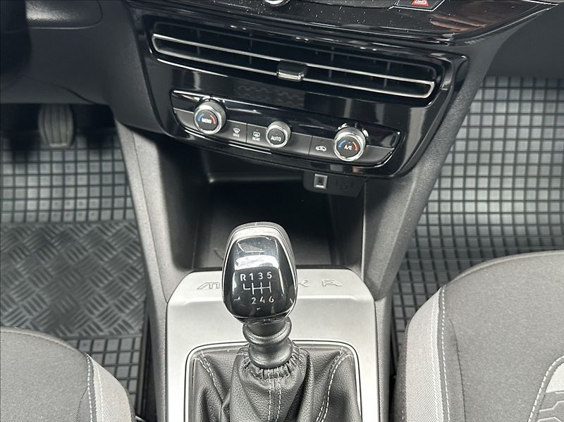 Opel Mokka 1,2 Turbo 136PS  Edition - fotka 27 z 54