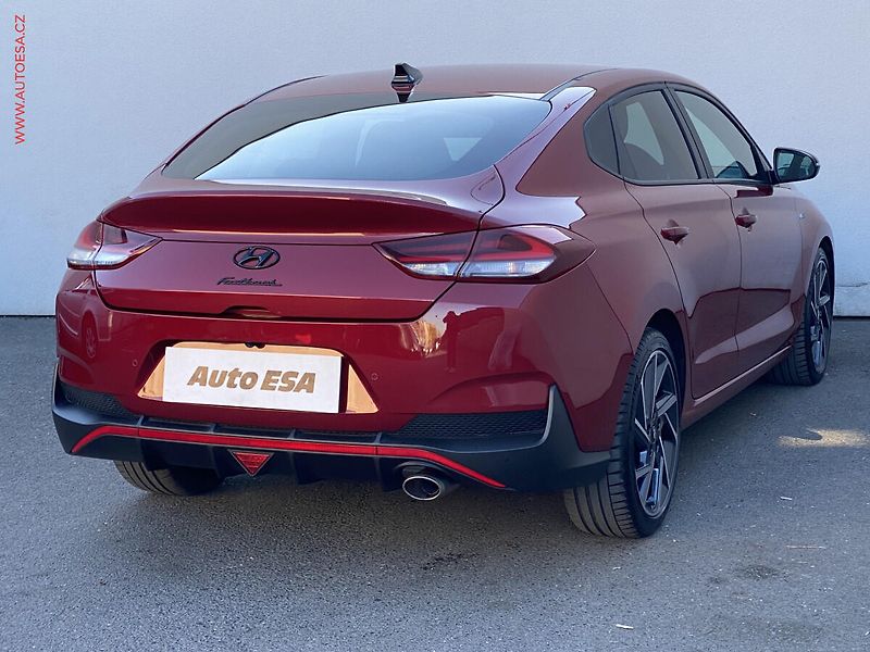 Hyundai i30 (2021) 1.5 T-GDi, 2.maj,ČR, N-Line - fotka 4 z 19