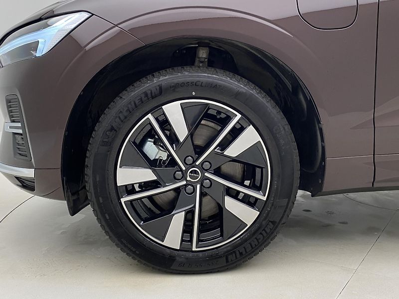Volvo XC60 T6 AWD RECHARGE REZERVACE - fotka 35 z 60