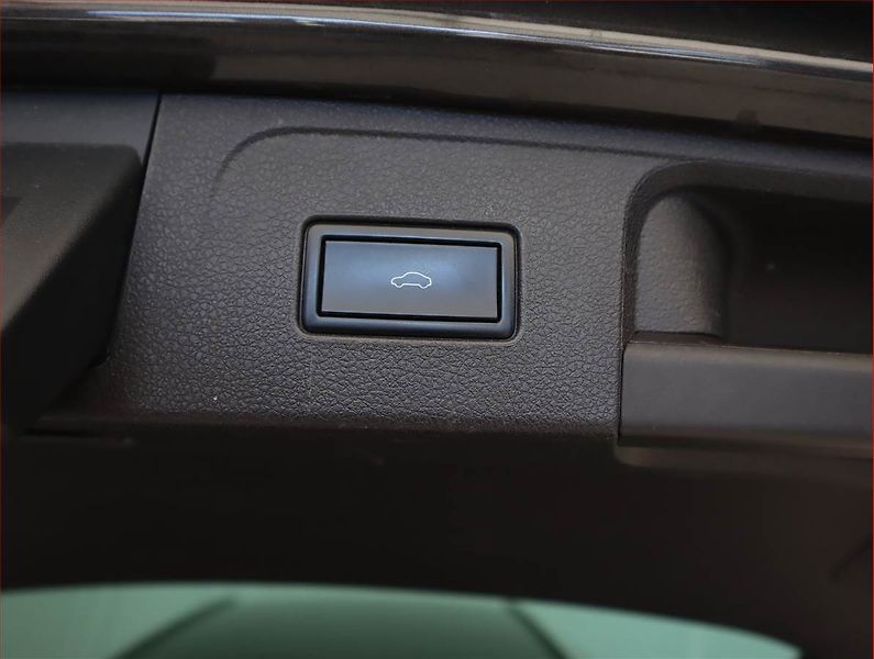 Volkswagen Passat (2016) 2.0 TDI, Automat, Serv.kniha - fotka 19 z 22