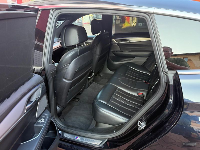 BMW Řada 6 (2019) 640 GT , M Sport - fotka 17 z 19