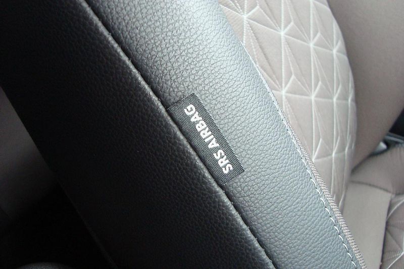 Toyota Yaris Cross (2024) 1.5 Hybrid,ČR,1.Maj.Exetucive - fotka 44 z 83
