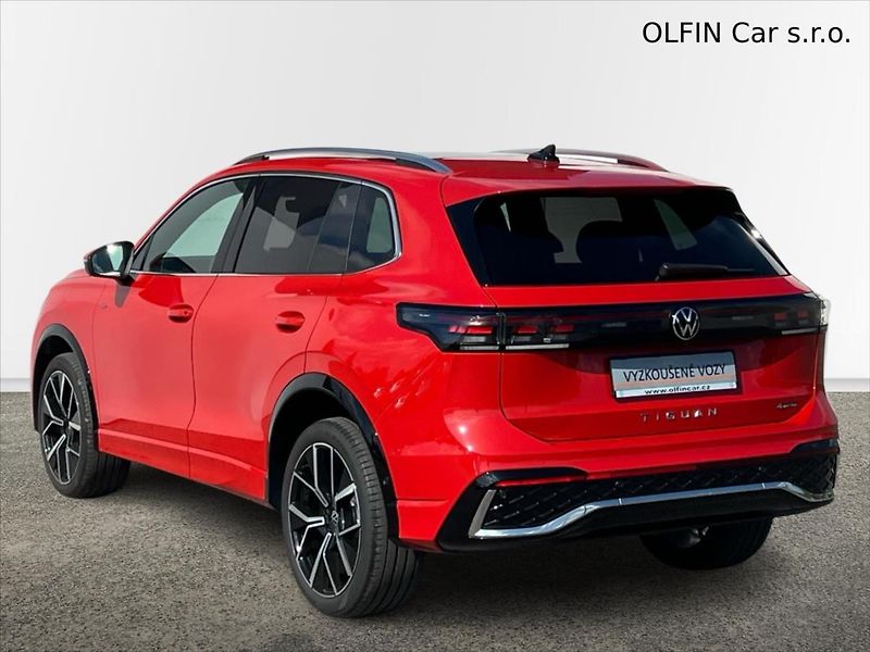 Volkswagen Tiguan 2,0 TDi 142kW 4Motion R-LINE - fotka 9 z 34