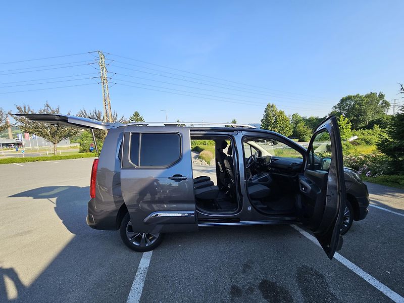 Toyota ProAce City Verso (2021) Long 7 míst, automat, v záruce - fotka 6 z 14