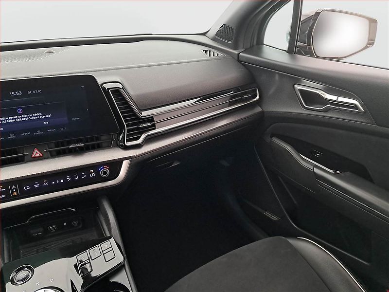 Kia Sportage (2022) 1.6 T-GDI MHEV - fotka 8 z 23