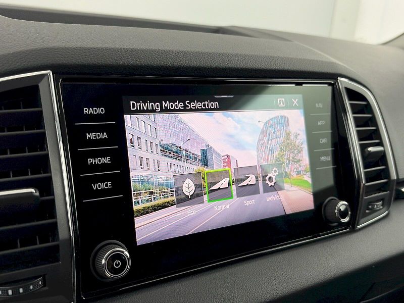 Škoda Karoq (2025) DSG 2.0TDI 110kW Selection Tou - fotka 14 z 34