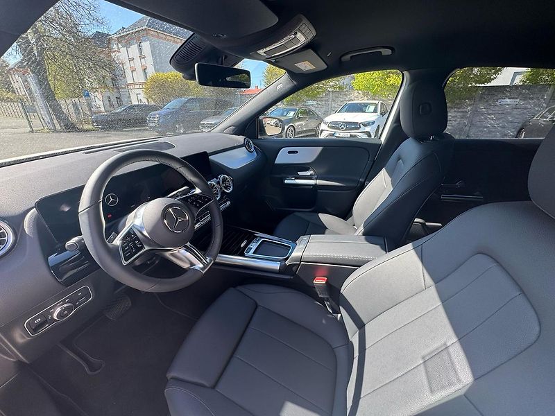 Mercedes-Benz GLA (2024) 200 d 4MATIC - fotka 8 z 31
