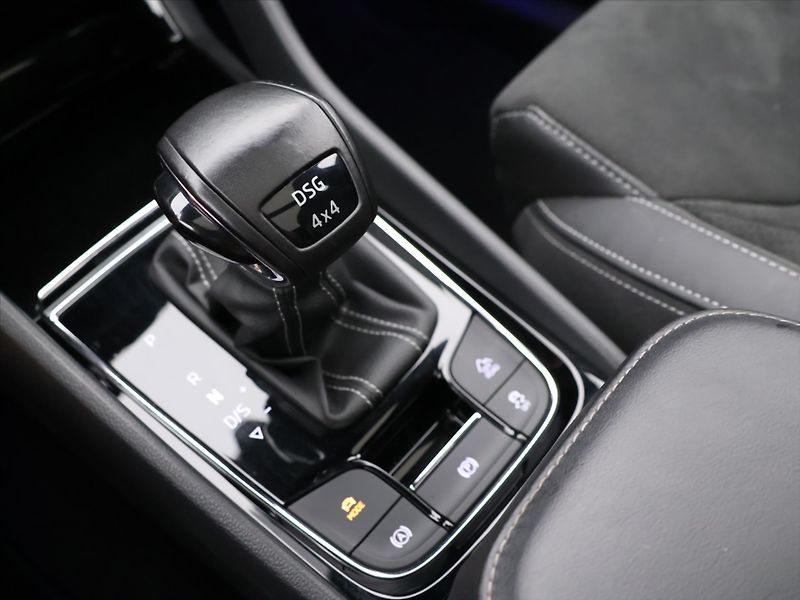 Škoda Kodiaq 2,0 TDI 4x4 DSG Sportline DPH - fotka 30 z 38