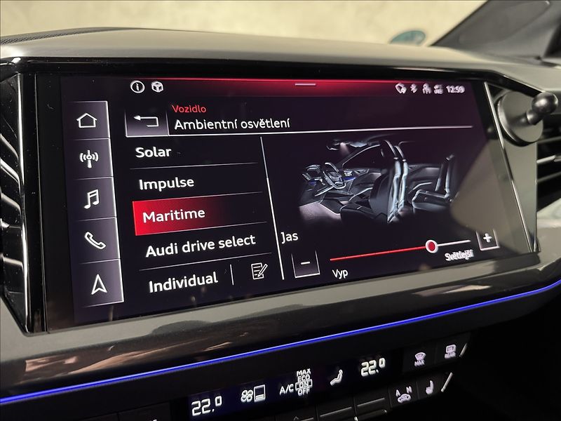 Audi Q4 e-tron 150kW S-Line LED Kamera - fotka 27 z 45