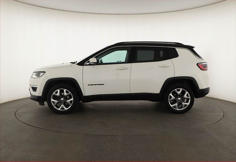 Jeep Compass (2019) 1.4 MultiAir, 4X4, Automat - fotka 3 z 16