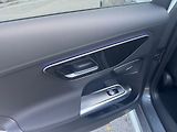 Mercedes-Benz Třídy C (2025) C 220 d 4MATIC kombi - náhled 11