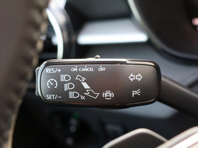 Škoda Fabia 1,0 TSi DSG Edice 130let DPH - fotka 21 z 40