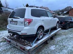 Subaru Forester (2013) Sákne olej z motoru unik - fotografie inzerátu