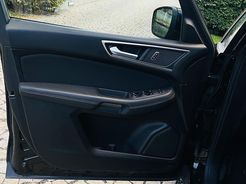 Ford Galaxy 2.0TDCi MANUÁL 7MÍST SENZORY - fotka 33 z 46
