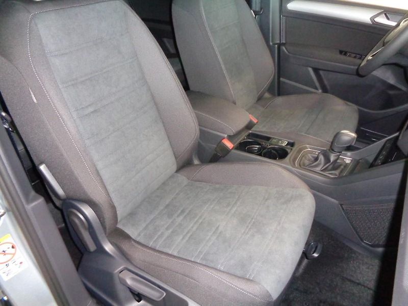 Volkswagen Touran 1.5 TSI 7DSG PEOPLE  110 KW - fotka 21 z 30