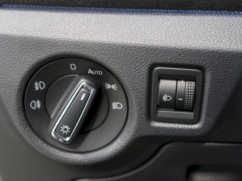 Škoda Kamiq (2025) TOP SELECTION 1.0TSI 85KW DSG - fotka 34 z 37