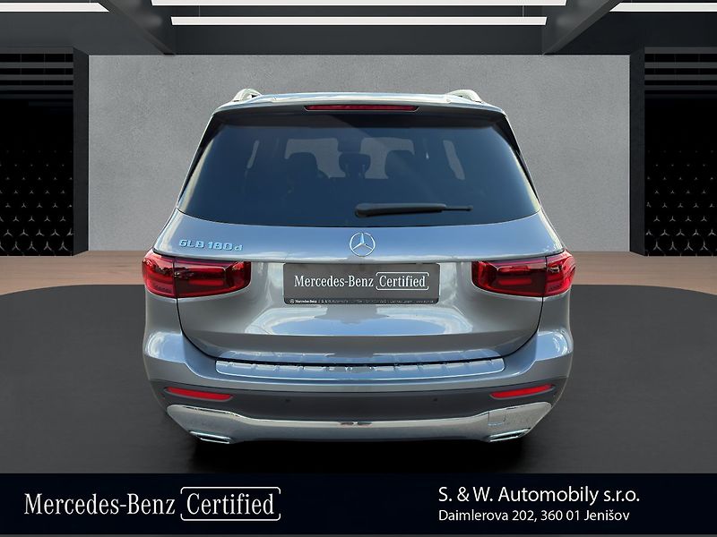 Mercedes-Benz GLB 180 d - fotka 6 z 26