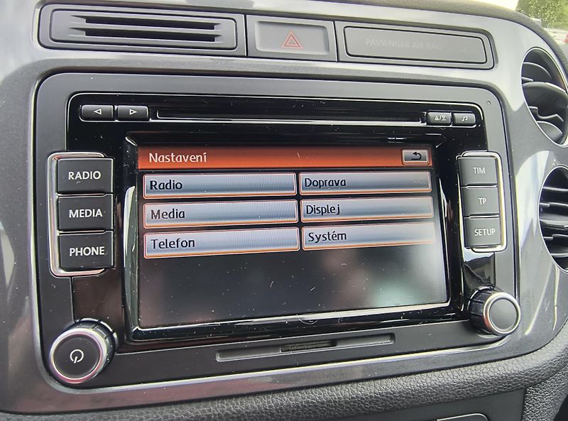 Volkswagen Tiguan (2013) 2.0 TDI 4X4 DSG 130KW R-LINE  - fotka 40 z 53