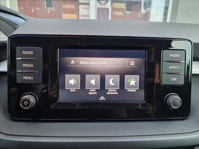 Škoda Fabia 1.0TSI Ambition,ČR,1.Majitel - fotka 25 z 43