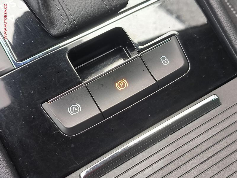 Škoda Superb (2017) 2.0 TDi 4x4, Style, DSG - fotka 19 z 25