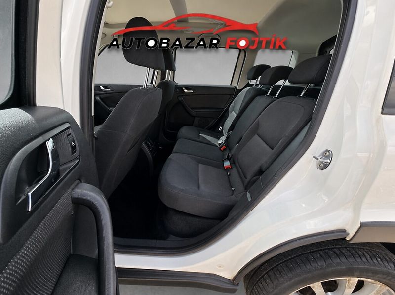 Škoda Yeti (2012) 1.2 TSi 77Kw Ambition DSG - fotka 13 z 24