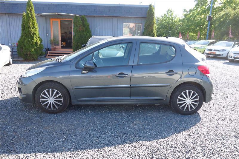 Peugeot 207 1,4 i 54KW, ČR, SERVIS. KN. - fotka 3 z 5