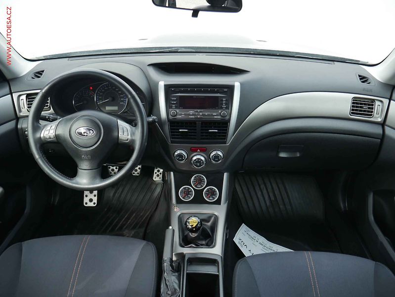 Subaru Forester (2009) 2.5XT 4x4, ČR, servis.kniha - fotka 8 z 17