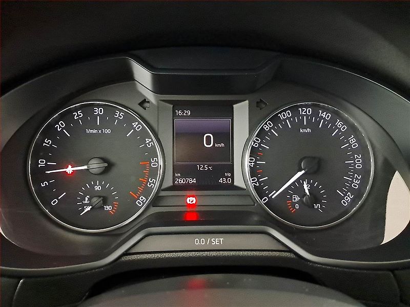 Škoda Octavia (2015) Style 2.0 TDI, 4X4, Xenony - fotka 11 z 16
