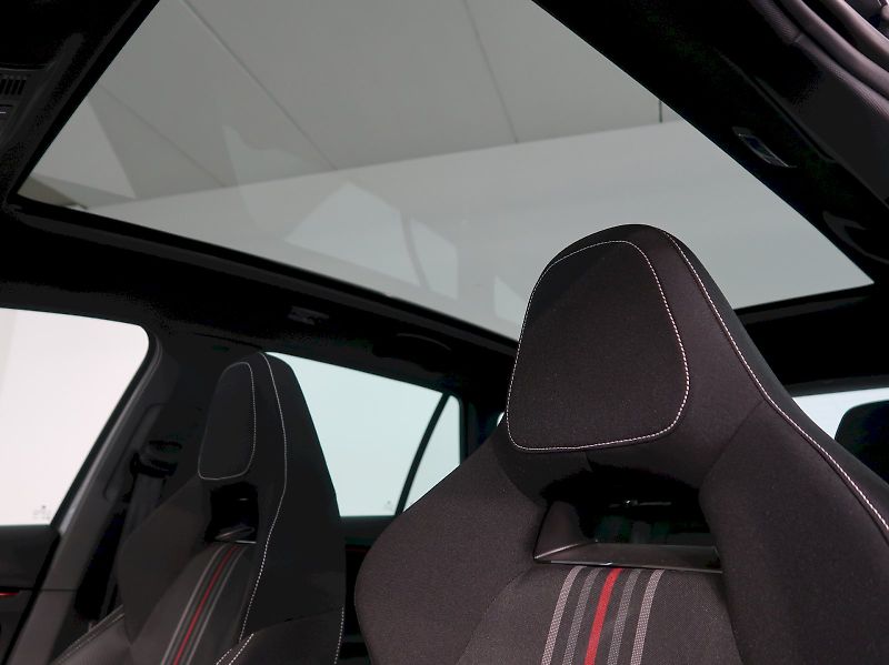 Škoda Kamiq (2025) MONTE CARLO 1.0TSI 85KW TAŽNÉ - fotka 15 z 41
