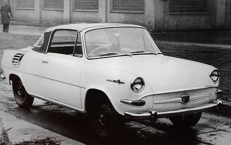Prototyp kupé Škoda 763, které vyvinuli v Kvasinách v letech 1976 a 1977
