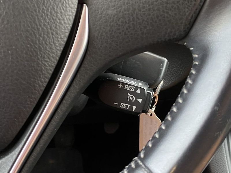 Toyota Auris 1.4D, ČR, Active, manual - fotka 18 z 29