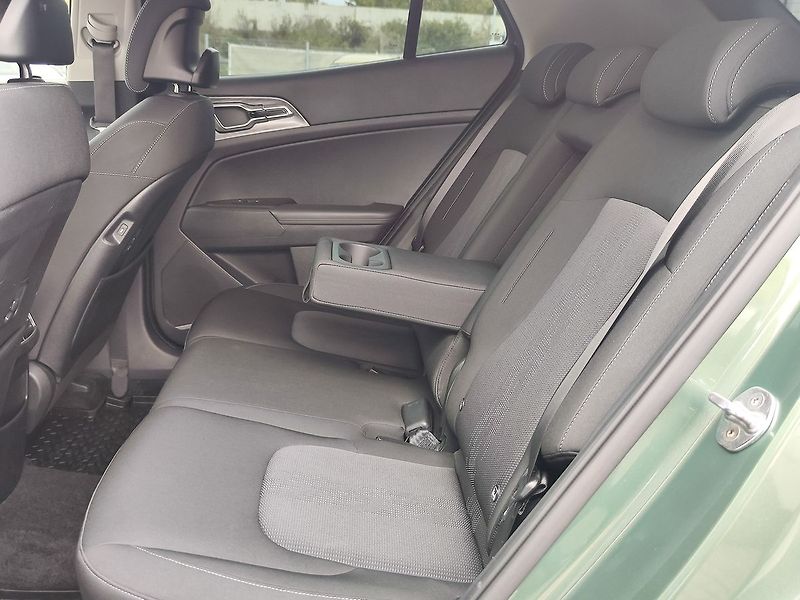 Kia Sportage 1.6 T-GDI/110kW Exclusive - fotka 11 z 34
