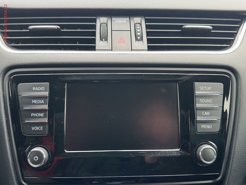 Škoda Octavia (2016) 2.0TDi, ČR, DSG, bixen - fotka 14 z 19