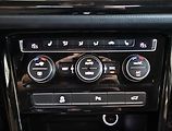 Volkswagen Touran (2017) 2.0 TDI, Automat, Navi - náhled 24