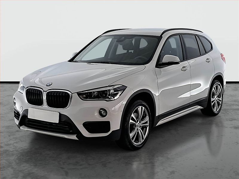 BMW X1 (2019) sDrive18i, Automat, Navi - fotka 2 z 26