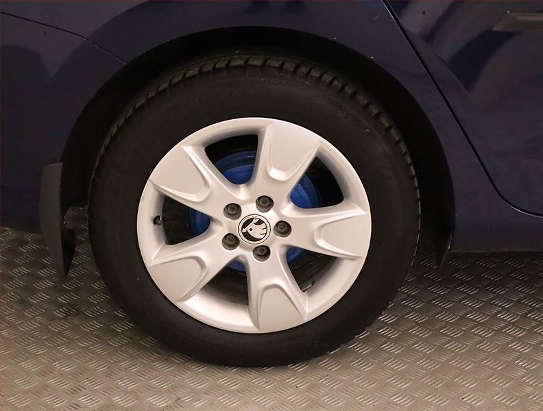 Škoda Fabia (2015) Ambition Plus 1.2 TSI, Navi - fotka 15 z 18