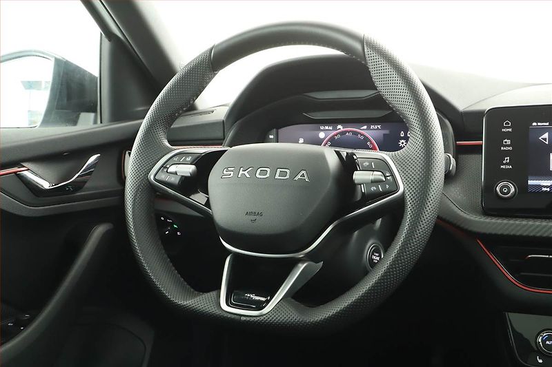 Škoda Scala (2026) 1.0 TSI, MONTE CARLO, DPH - fotka 13 z 15