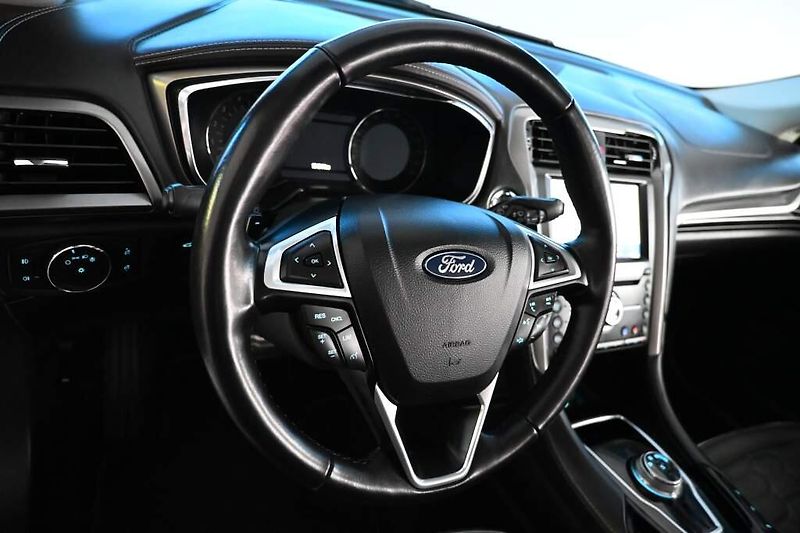 Ford Mondeo (2022) 2.0 VIGNALE 140 KW LED Tažné 8 - fotka 13 z 43