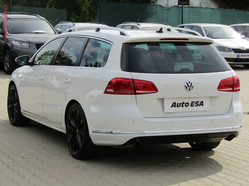Volkswagen Passat (2013) 2.0TDi 4x4, DSG, bixen, AC - fotka 4 z 23