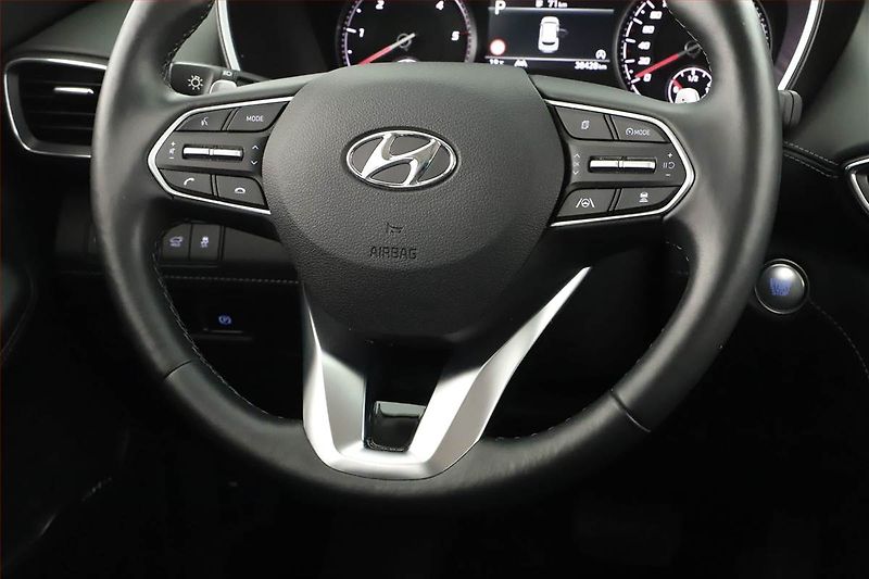 Hyundai Santa Fe (2023) Premium 2.2 CRDi - fotka 15 z 21