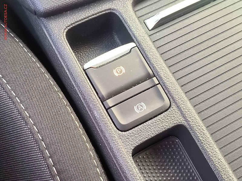 Škoda Octavia (2021) 2.0 TDi, ČR, Stylem, DSG, LED - fotka 21 z 30