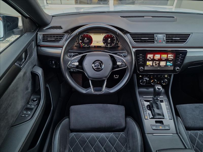 Škoda Superb 2.0TDI 147kW 4x4 DSG Sportline - fotka 12 z 50